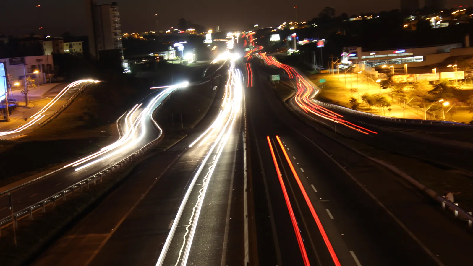Campanha da Rede Bom Lugar leva alegria e esperança com a Carreata de Natal pela Região Metropolitana de Sorocaba