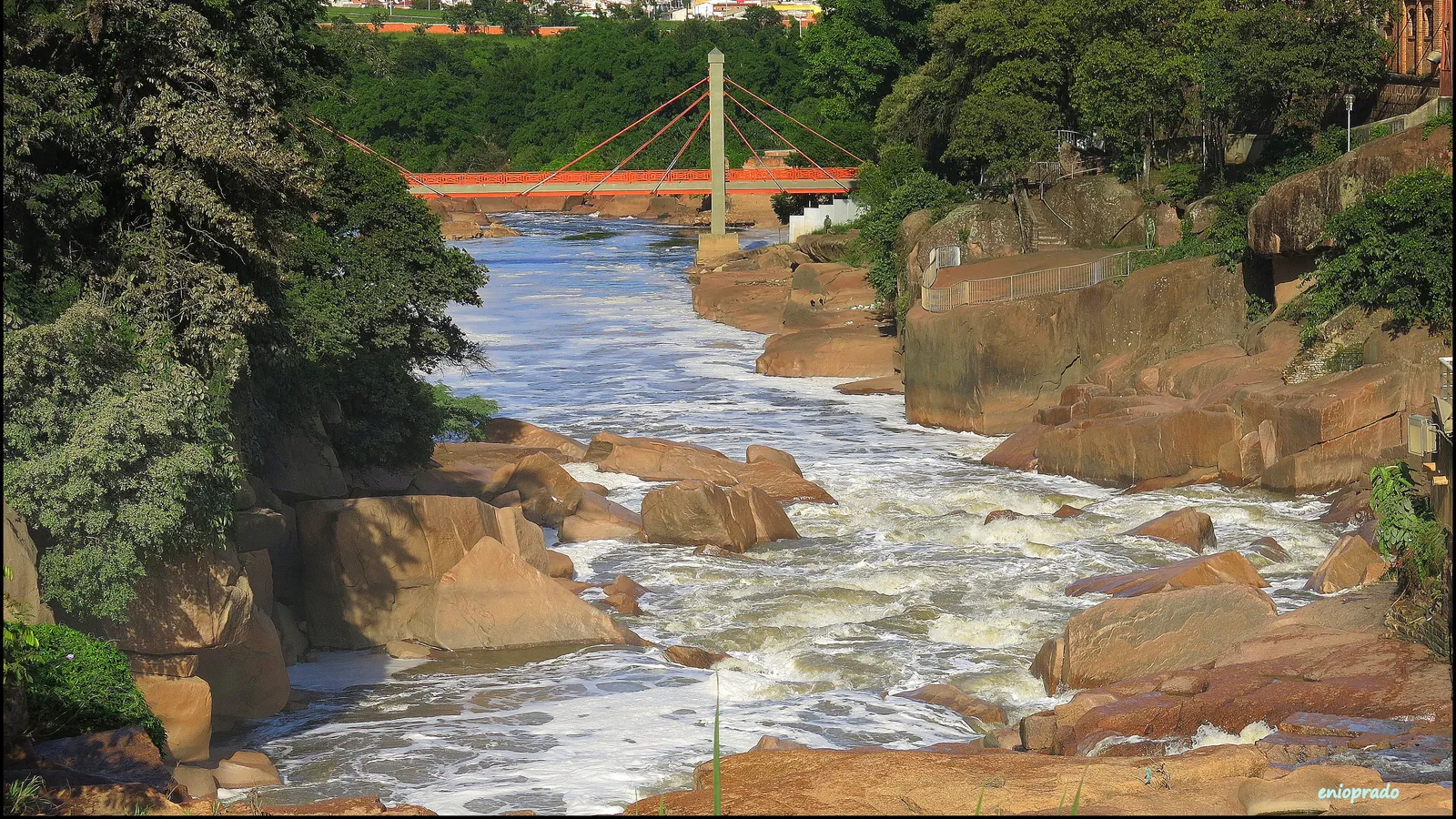 Complexo da Cachoeira, Rocha Moutonnée e parques: o que visitar em Salto