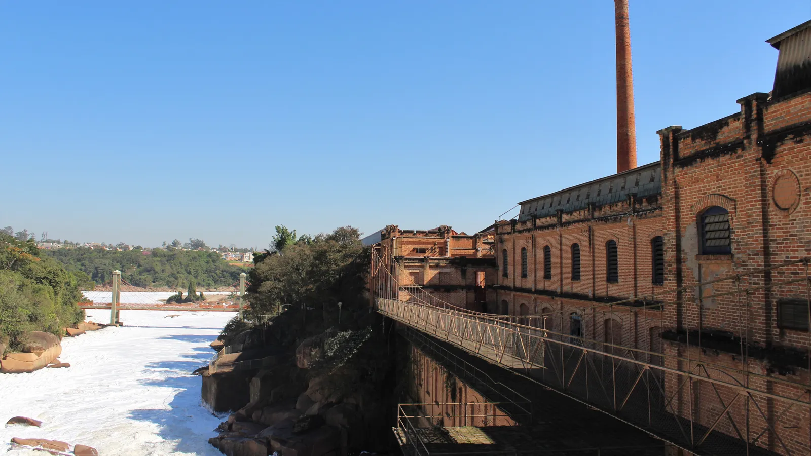 Empada frita, Eucatex e tecelagens: a economia e as empresas de Salto