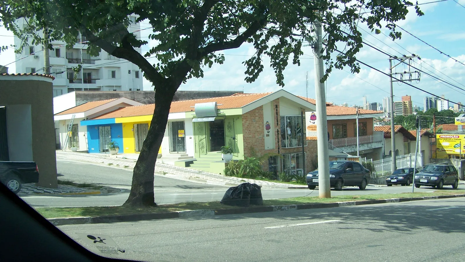 Boteco de 50 anos e centro veterinário: empresas locais do Jardim América