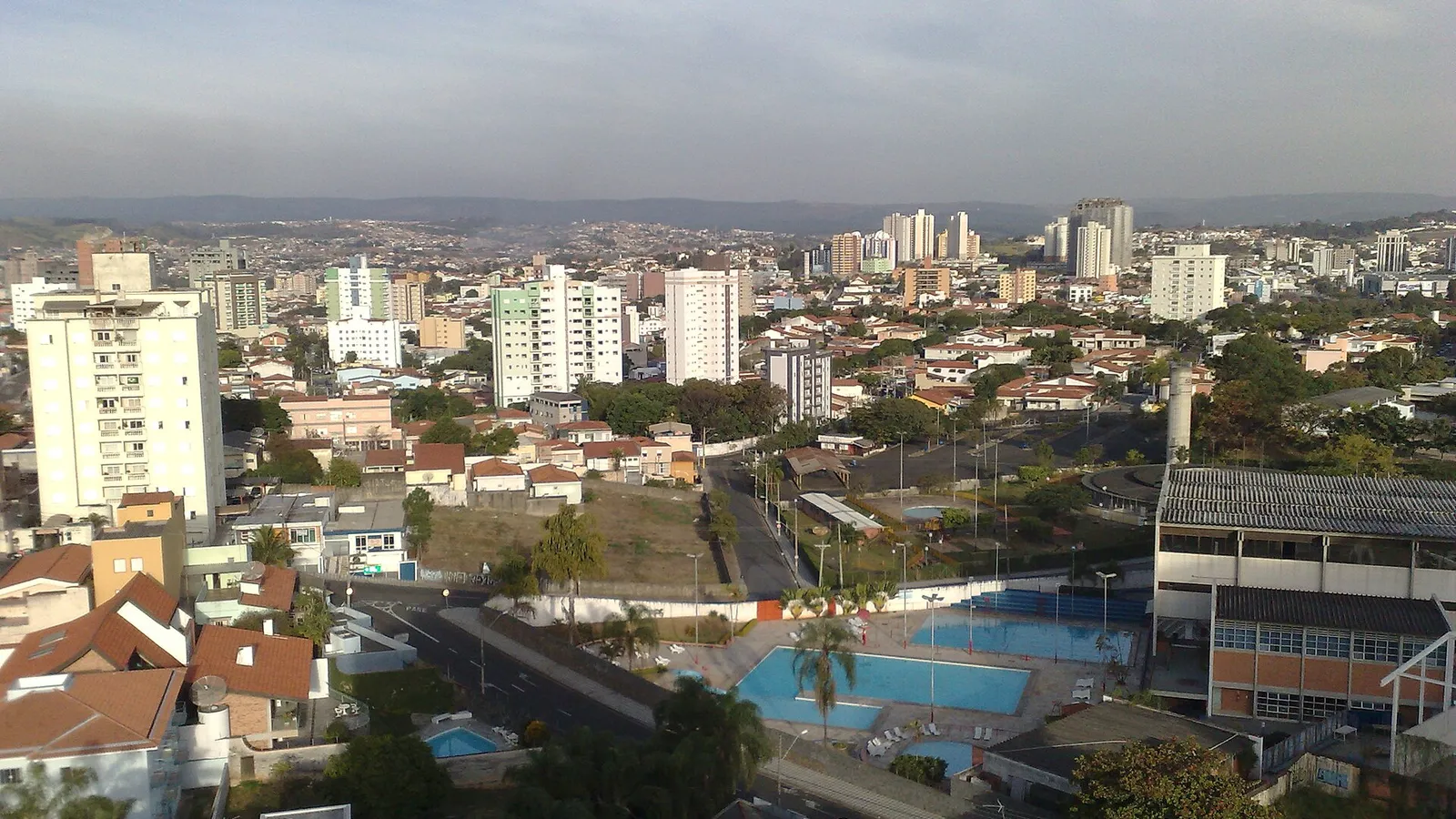 Morar na Vila Assis, em Sorocaba: lazer, escola, ônibus e serviços