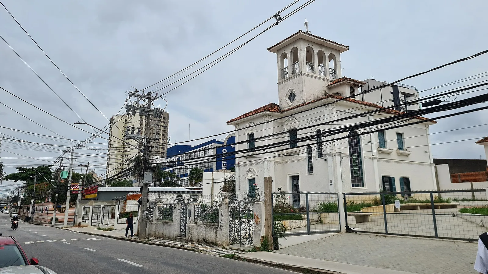 Como chegar à Vila Leão: BRT na General Carneiro e terminais do Centro