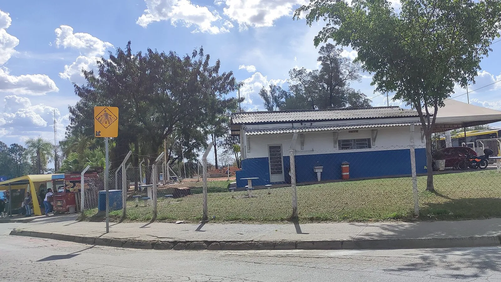 Prédio do Cras de Aparecidinha, em Sorocaba