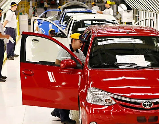 Toyota anuncia terceiro turno em duas fábricas e 1570 novos postos de emprego