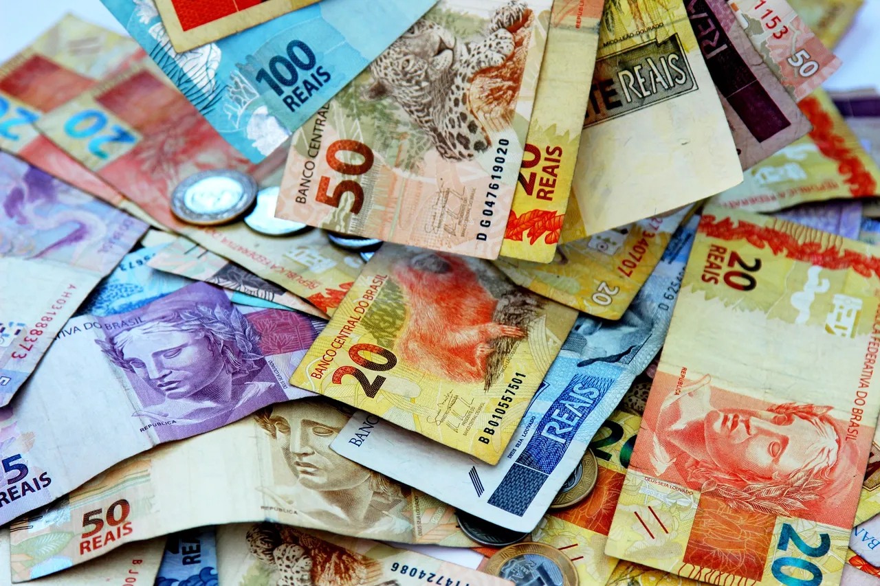 Prazo para saque imediato do FGTS acaba nesta terça (31)