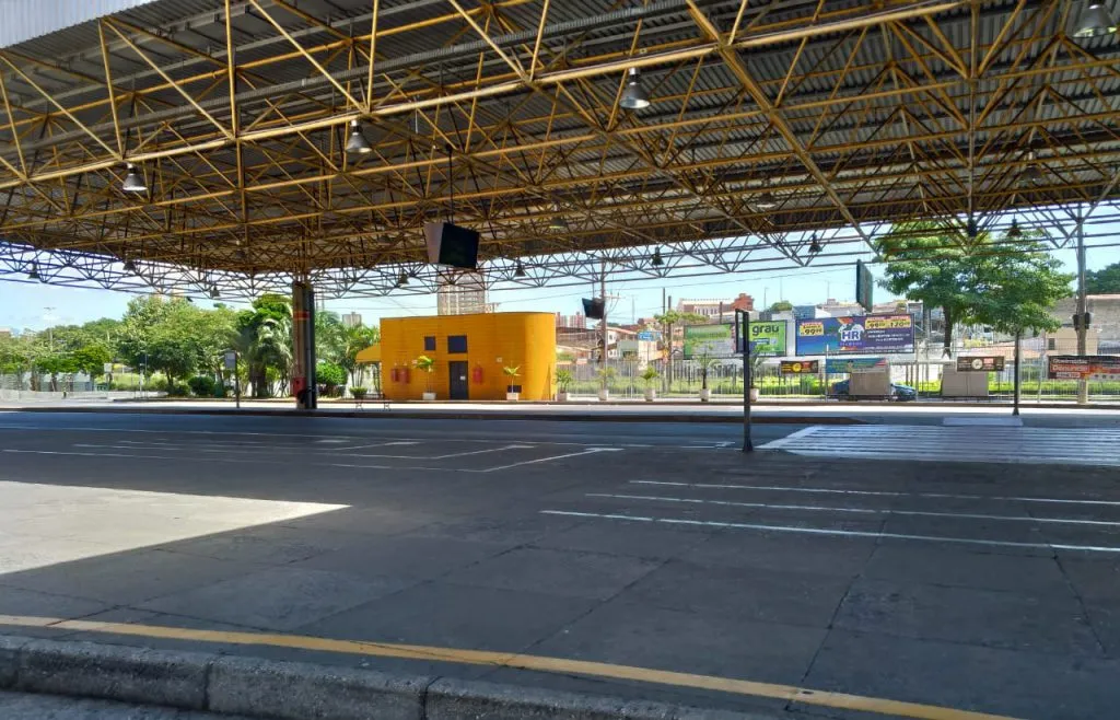 Ônibus continuam parados em Sorocaba apesar de liminar