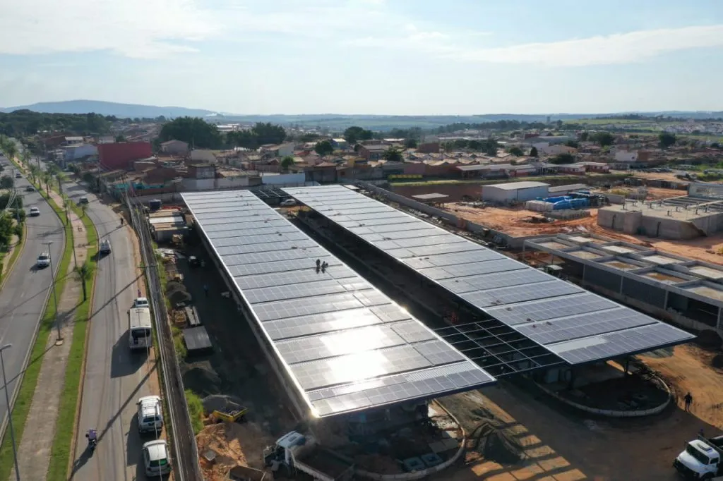 Terminal Vitória Régia ganha placas fotovoltaicas