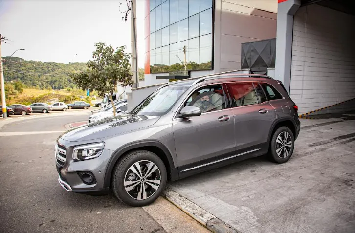 Avanço na tecnologia promove maior busca por aluguel de carros blindados